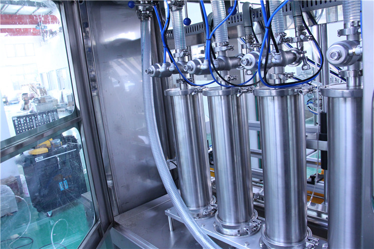 Màquina d’ompliment de melmelada de poma